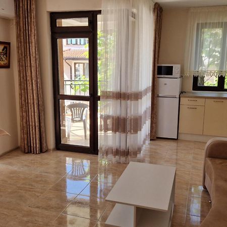 Luxury Apartments Ekaterina Chernomorets Exterior foto