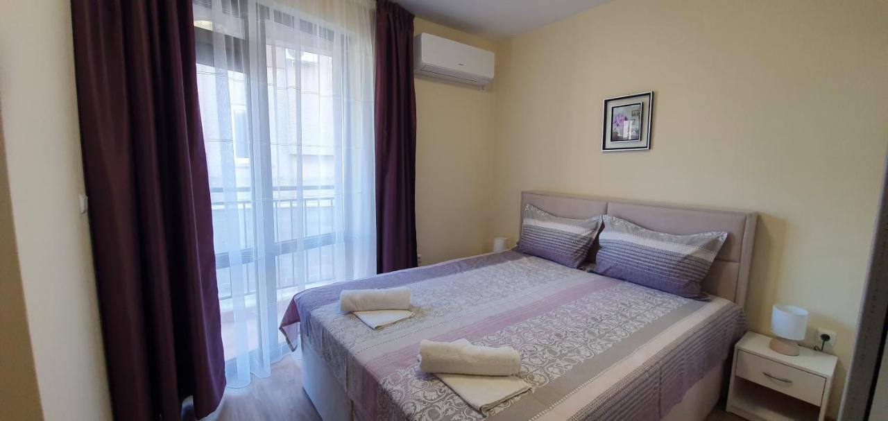 Luxury Apartments Ekaterina Chernomorets Exterior foto