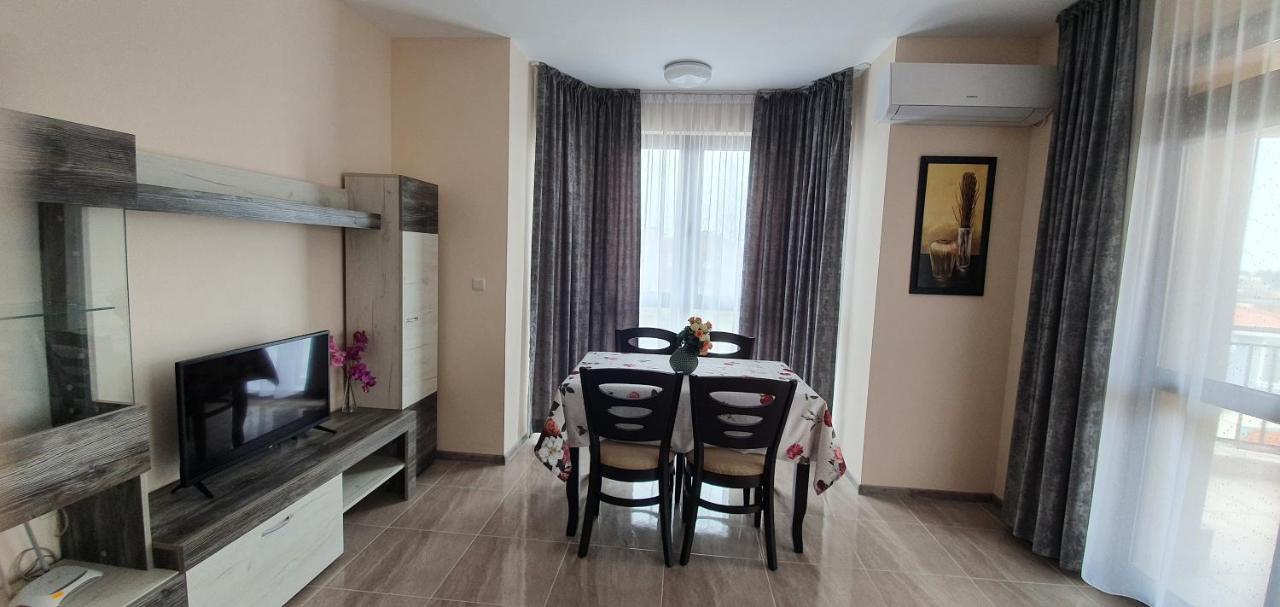 Luxury Apartments Ekaterina Chernomorets Exterior foto