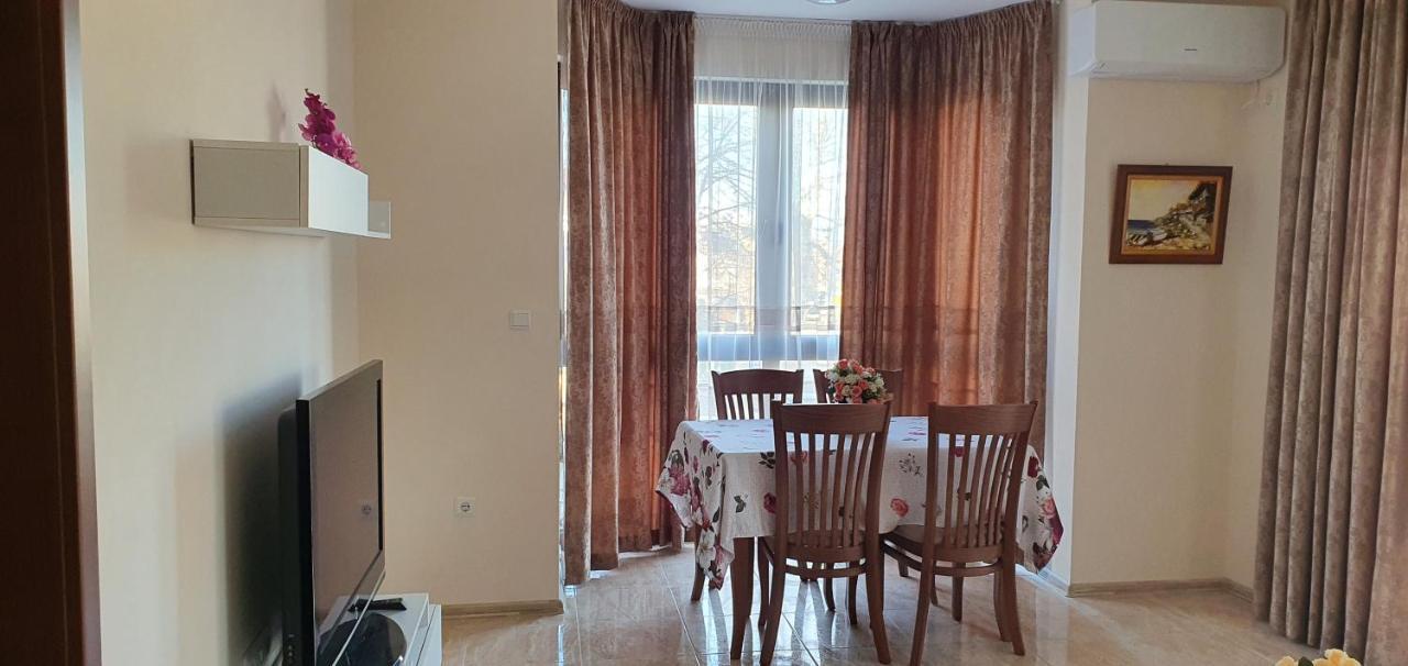 Luxury Apartments Ekaterina Chernomorets Exterior foto