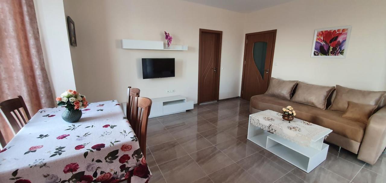 Luxury Apartments Ekaterina Chernomorets Exterior foto