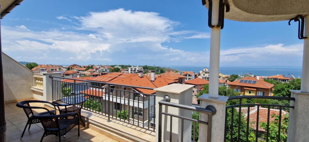 Luxury Apartments Ekaterina Chernomorets Exterior foto